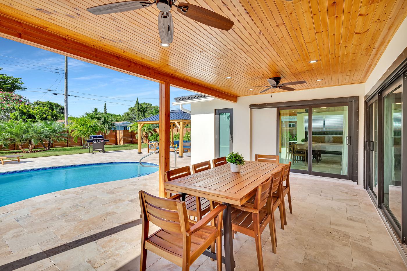 Spacious 5.5 BR Villa | Heated Pool, Grill, Tiki — photo 3