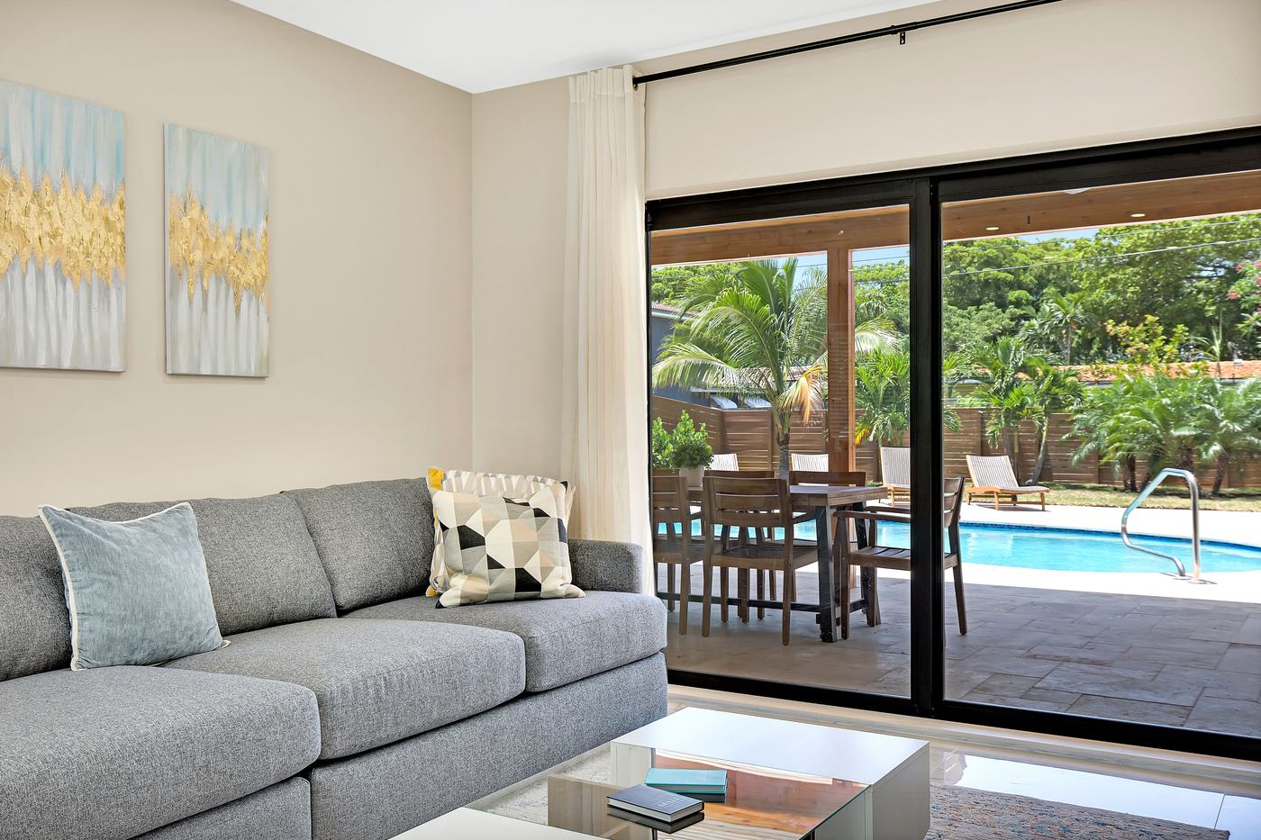 Spacious 5.5 BR Villa | Heated Pool, Grill, Tiki — photo 6